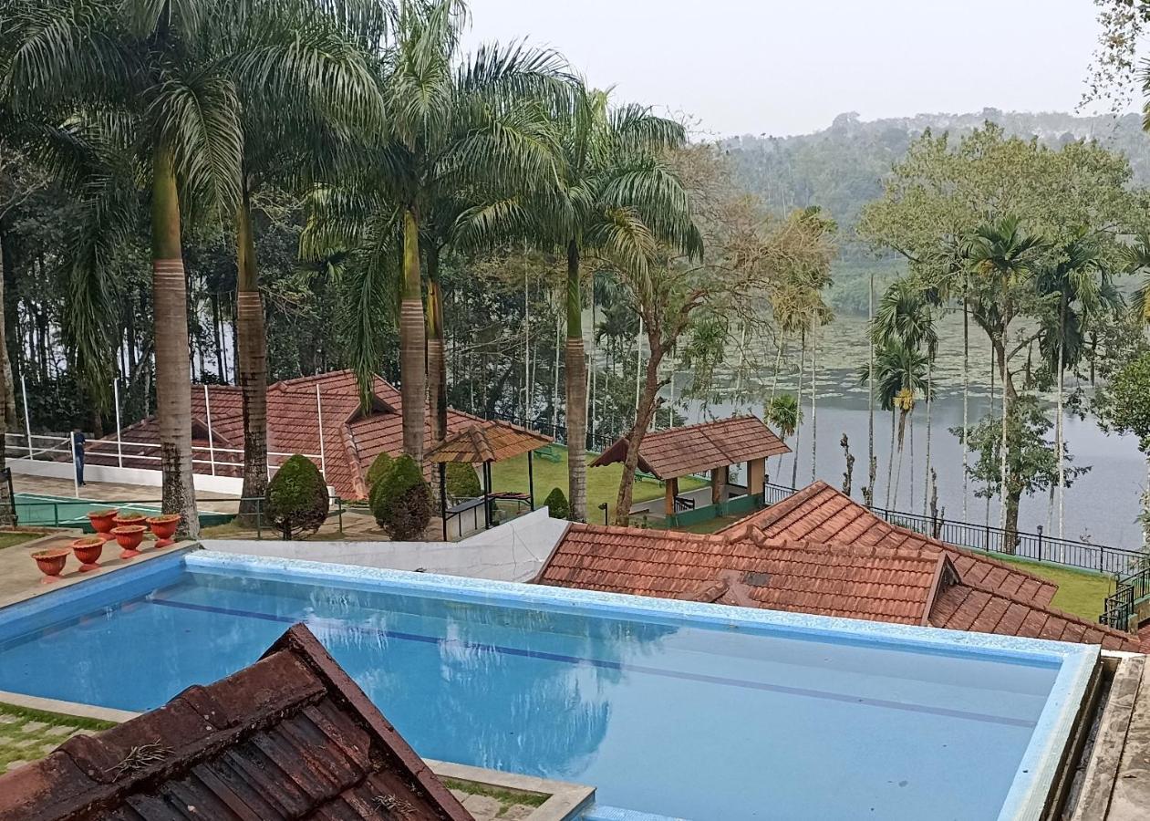 The Wave Lakeview Resort & Spa Wayanad Ngoại thất bức ảnh